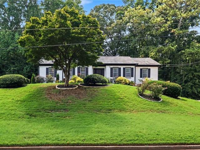 House for sale in Red Oak, Georgia