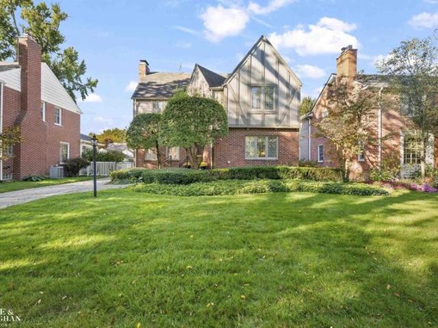 House for sale in Grosse Pointe, Michigan