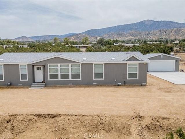 House for sale in Pinon Hills, California