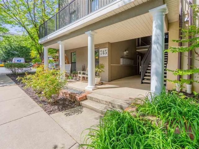 Condo for sale in Virginia