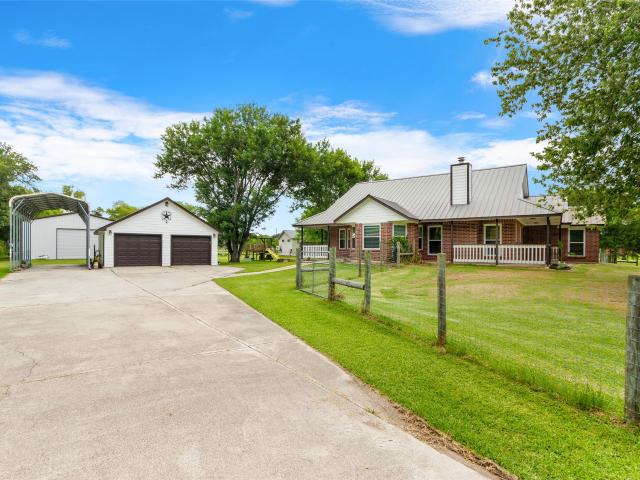 House for sale in Hitchcock, Galveston County