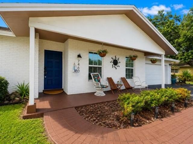 House for sale in Davie, Florida