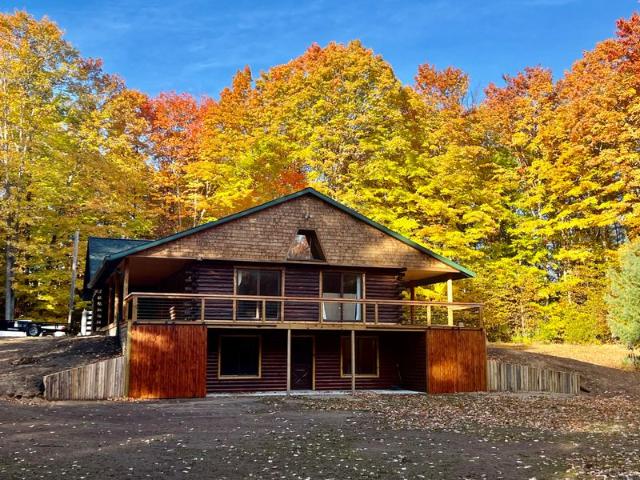 House for sale in Grayling