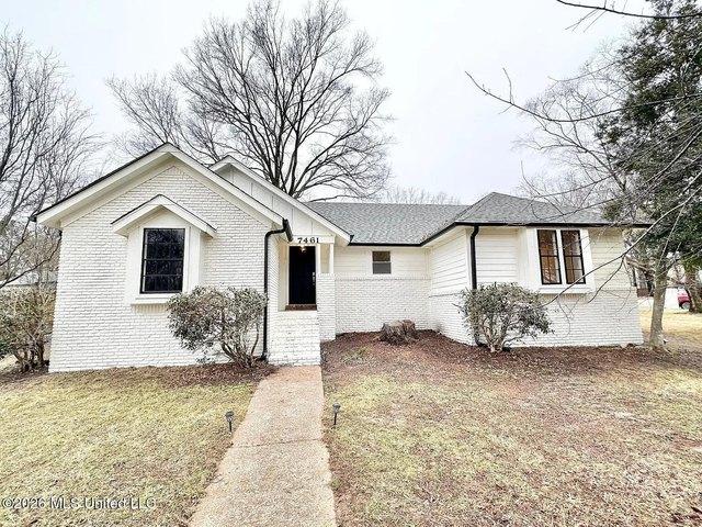 House for sale in Nesbit, Mississippi