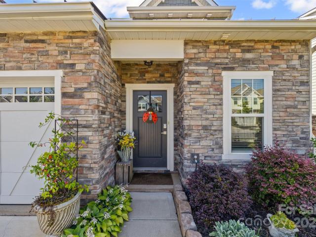 Townhouse for sale in Lancaster