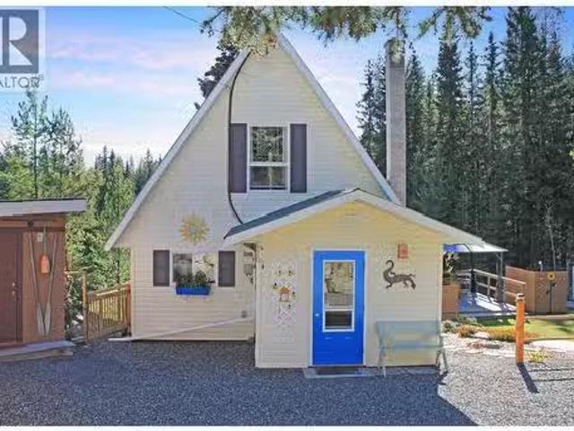 House for sale in Caribou Hide, British Columbia
