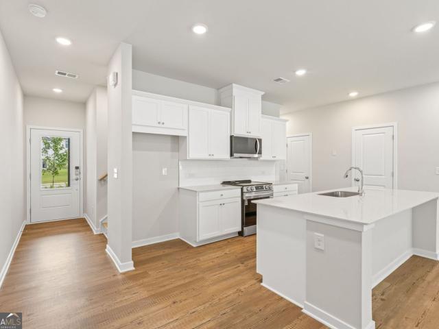 Townhouse for sale in Flowery Branch, Georgia