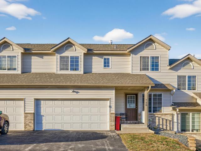 Townhouse for sale in Pine Island, Minnesota