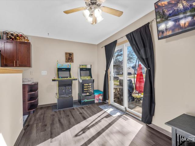 Condo for sale in South Elgin, Illinois