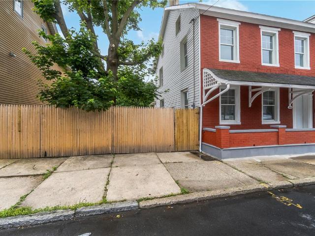 Townhouse for sale in Lehigh, Pennsylvania