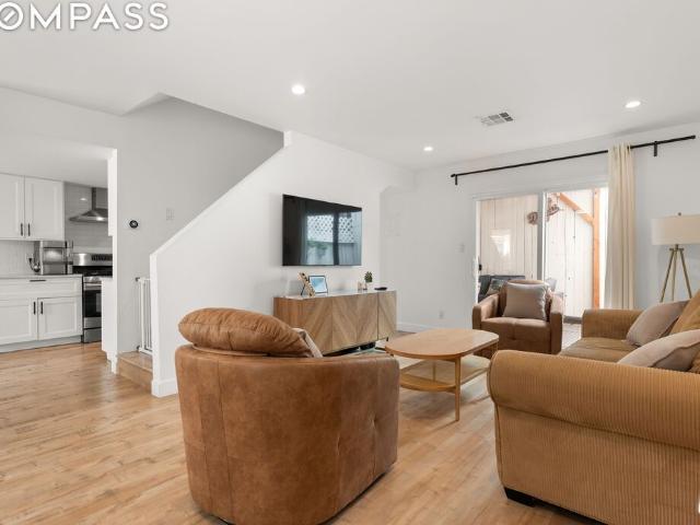 Condo for sale in Inglewood