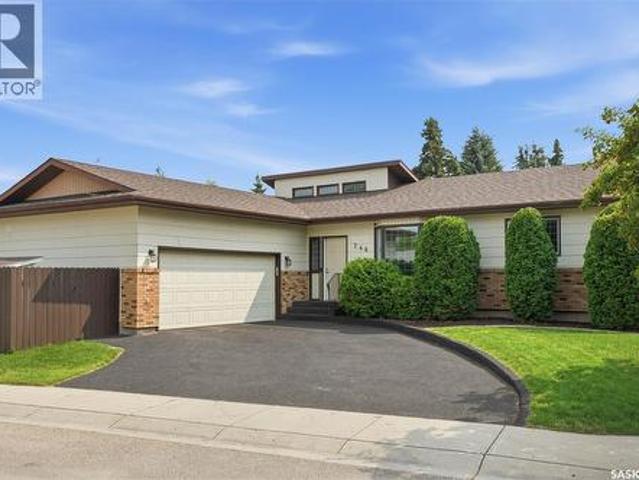 House for sale in Saskatoon, Saskatchewan