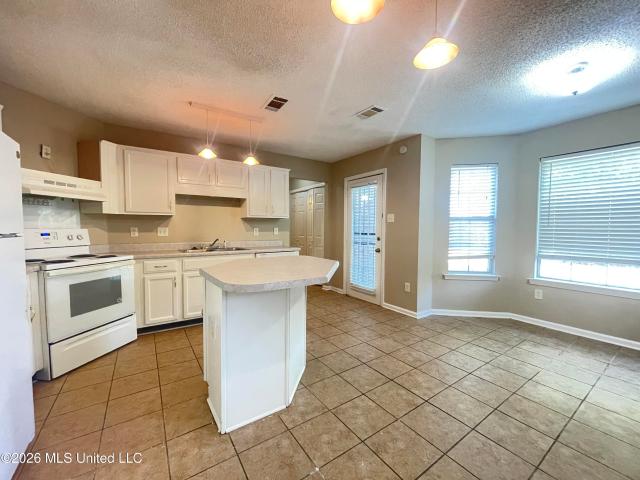 House for sale in Nesbit, Mississippi