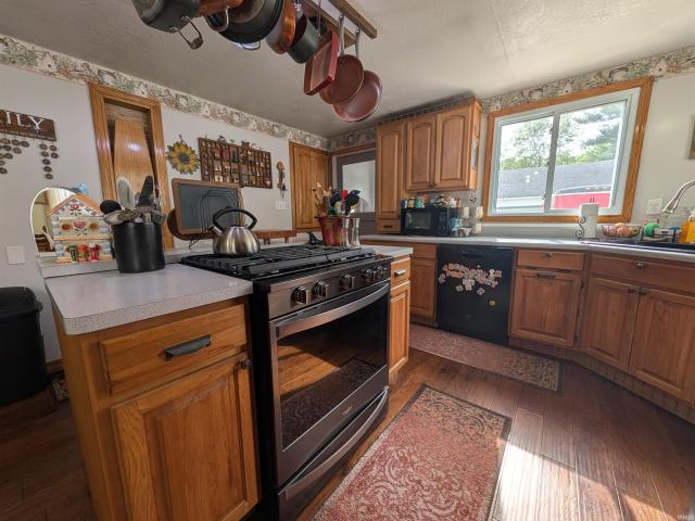 House for sale in Wawaka, Indiana