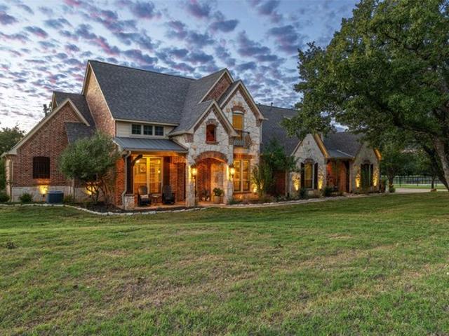House for sale in Perrin, Jack County