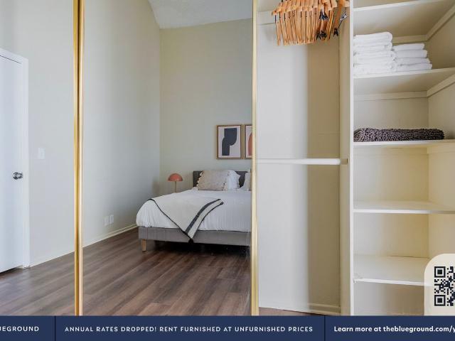 Apartment for rent in Canoga Park, California