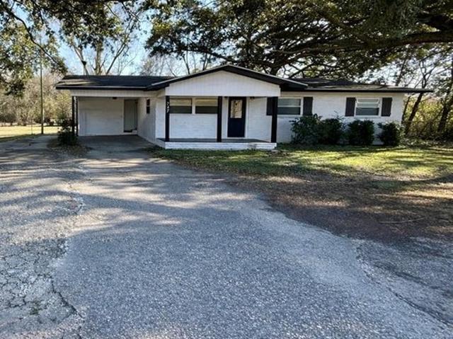 House for sale in Monroeville, Alabama