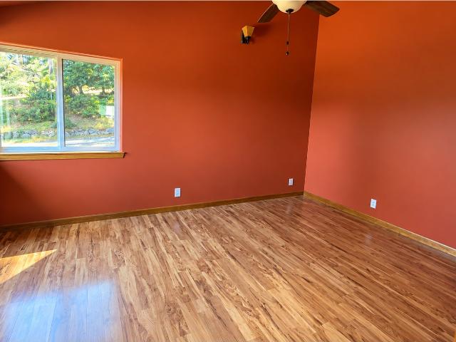 House for sale in Creswell, Lane County
