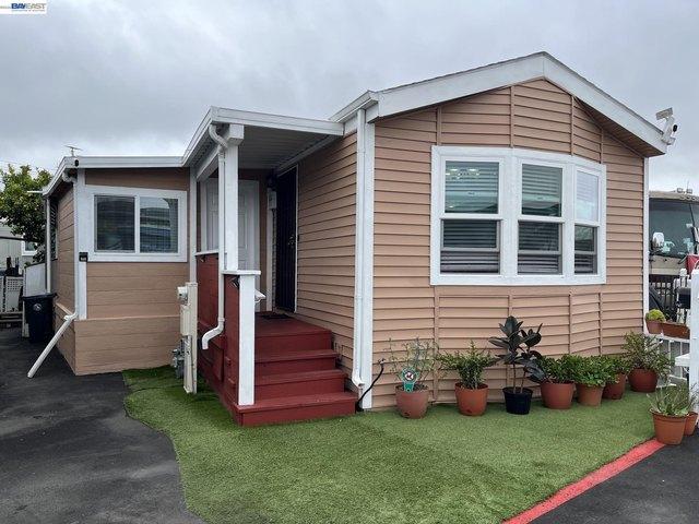 House for sale in San Leandro, California