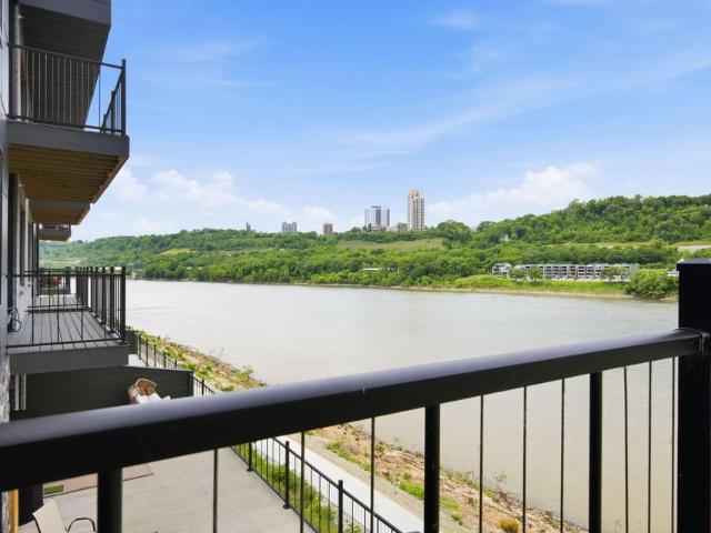 Condo for sale in Campbell, Kentucky
