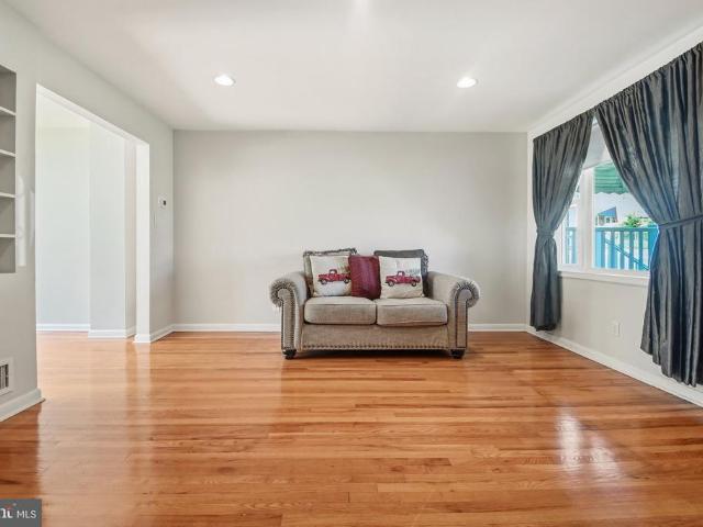 Townhouse for sale in Brooklyn Park, Anne Arundel County