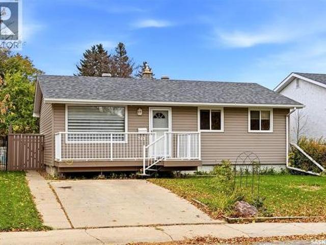 House for sale in Mount Royal, Regina