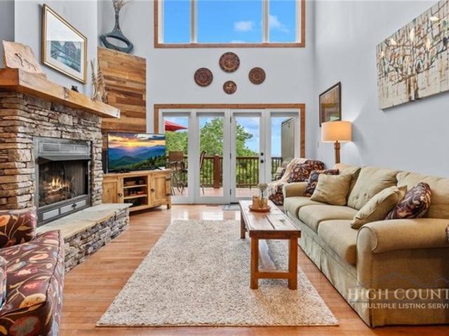 Townhouse for sale in Avery, North Carolina