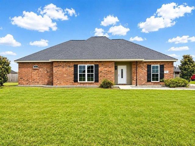 House for sale in Iowa, Louisiana