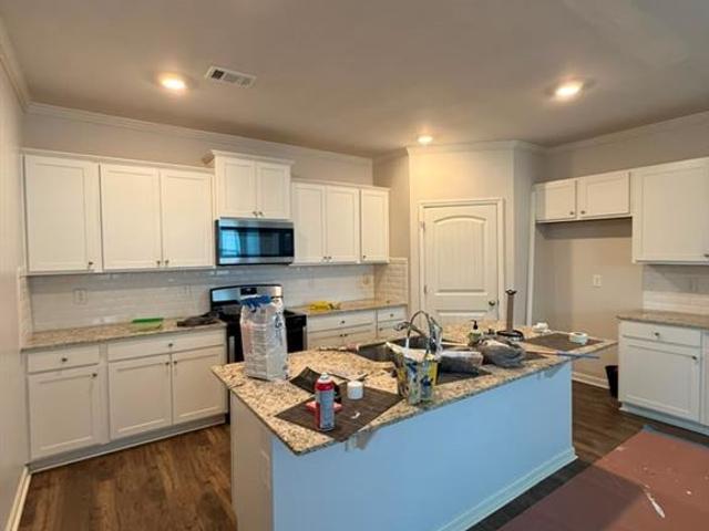 House for sale in Red Oak, Georgia