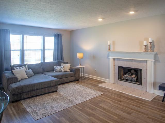 House for sale in Bradford Manor, Hudson