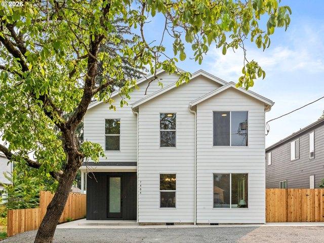 Townhouse for sale in Oregonia