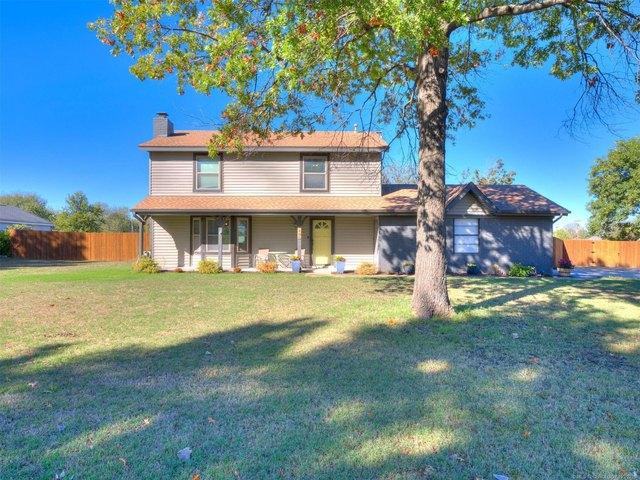 House for sale in Owasso, Tulsa County