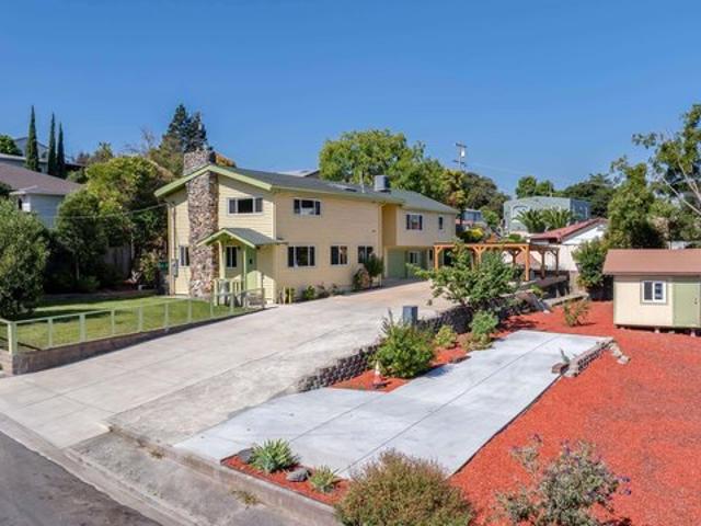 House for sale in Pinole, California