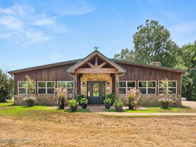House for sale in Tate, Mississippi