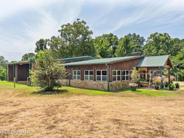House for sale in Tate, Mississippi