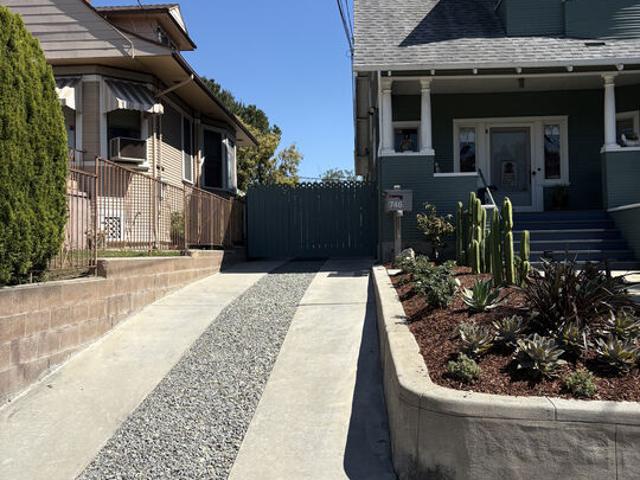 Property for rent in Canoga Park, California