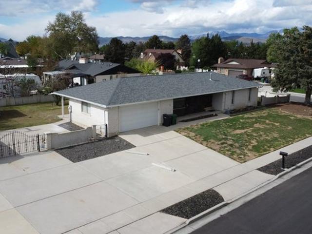 House for sale in Sandy, Utah