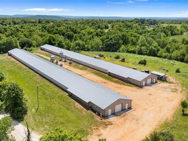 Farm for sale in Ark