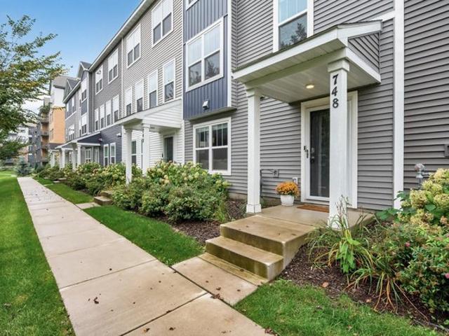 Townhouse for sale in New Brighton, Ramsey County