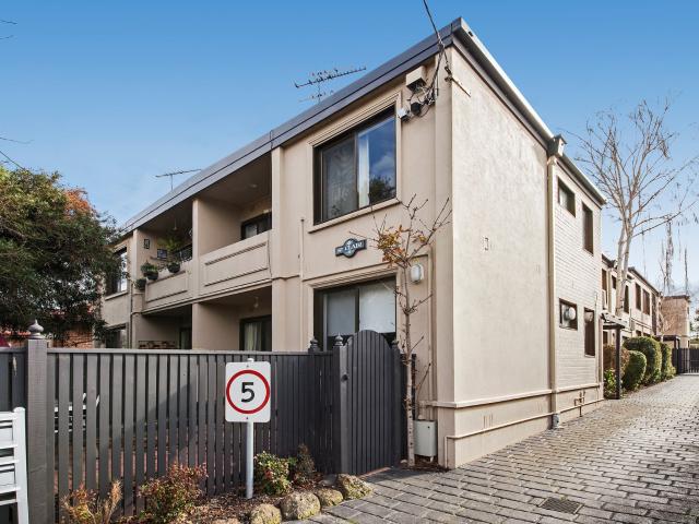 Apartment for rent in Camerons Creek, Victoria
