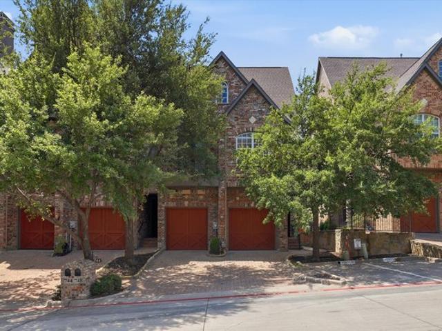 Townhouse for sale in Irving, Texas