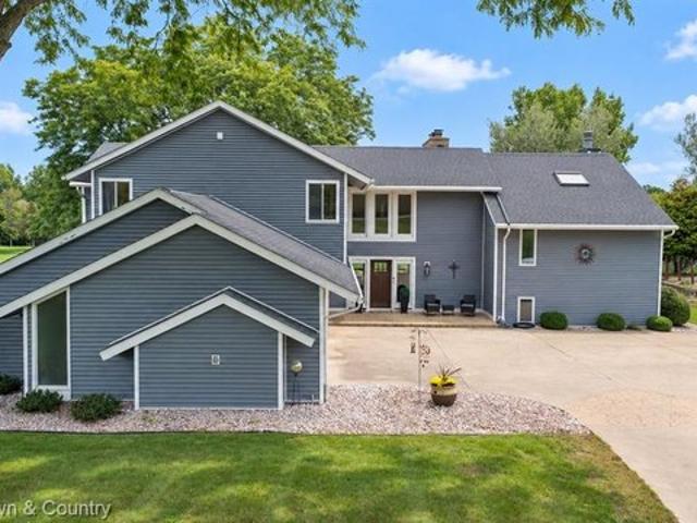 House for sale in Flushing, Michigan