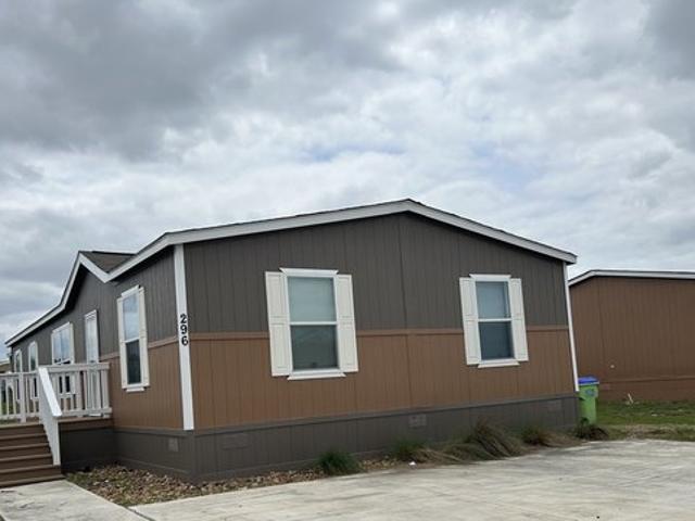 House for sale in Leesville, Texas