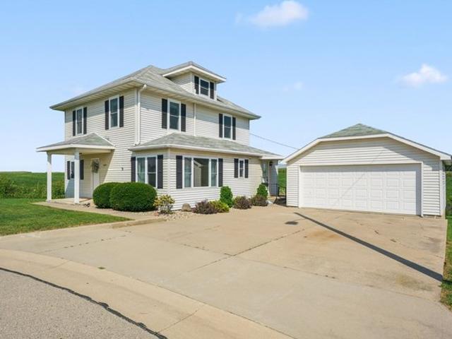 House for sale in New Vienna, Iowa