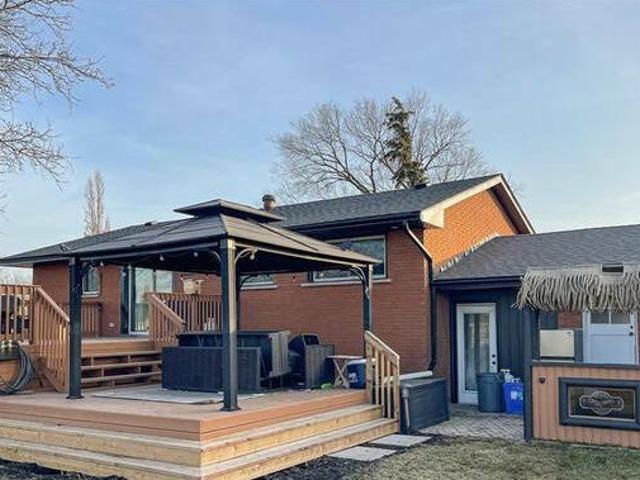 House for sale in Ancaster, Ontario