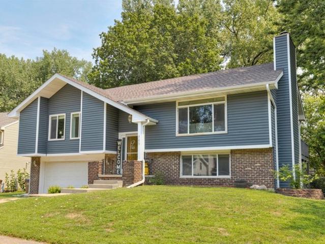 House for sale in West Des Moines, Iowa