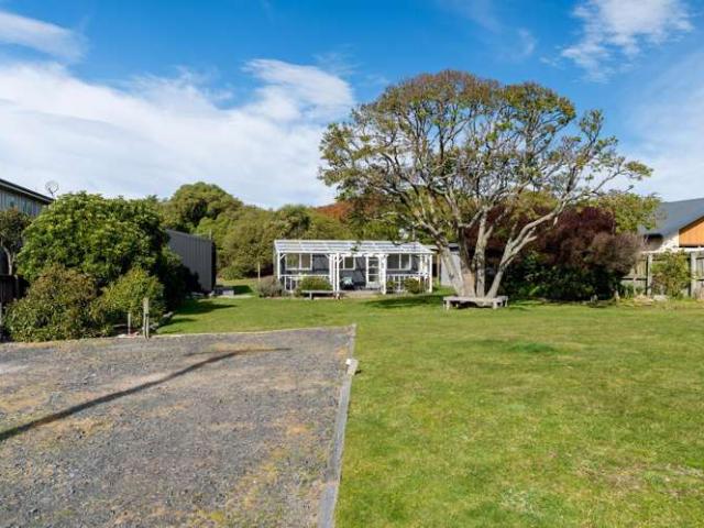 House for sale in Otakou