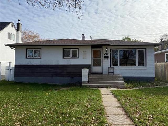 House for sale in St. Charles, Winnipeg
