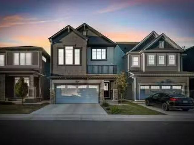 House for sale in Airdrie, Alberta