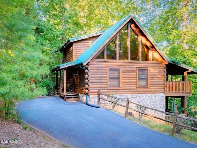 House for sale in Black Bear Falls, Gatlinburg